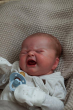 Carica l'immagine nel visualizzatore di Gallery, 19 Inch Adorable Newborn Baby Dolls Lifelike Lovely Sleeping Realistic Baby Dolls Girl Gift