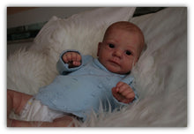 Load image into Gallery viewer, 19 Inch Adorable Reborn Baby Dolls Girl Soft Cloth Body Baby Dolls Realistic Newborn Toddler Doll Named Felicia