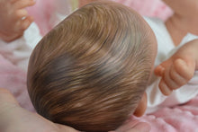 Cargar imagen en el visor de la galería, 18 Inches Cute Reborn Newborn Baby Doll Lifelike Baby Doll Handmade Reborn Baby Doll That Look Real