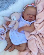 Cargar imagen en el visor de la galería, 19 Inch Lifelike Baby Dolls Girl Sleeping Cuddly Baby Dolls Newborn Girl Realistic Reborn Baby Doll
