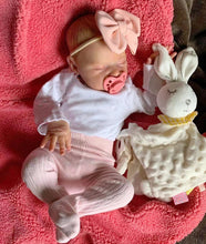 Load image into Gallery viewer, 19inch Adorable Sleeping Lifelike Reborn Baby Dolls Realistic Newborn Baby Doll Girl Xmas Gift