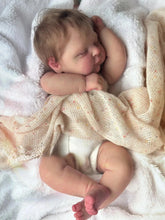 Carregar imagem no visualizador da galeria, 20 Inch Realistic Newborn Baby Dolls Lifelike Reborn Baby Doll Cloth Body Sleeping Baby Doll Girl Kids Birthday Xmas Gift
