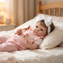 画像をギャラリービューアに読み込む, 18 Inch Reborn Baby Girl Doll 2 Styles Full Vinyl Cloth Body 1.2kg Weighted Realistic Newborn Doll with Magnetic Pacifier, Bottle, Diaper & Outfit