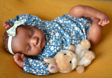 Carica l'immagine nel visualizzatore di Gallery, 19 inch Sleeping Lifelike Reborn Baby Dolls Levi Black Skin African American Realistic Cuddly Newborn Baby Dolls Girl Gift