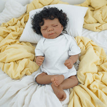 Carica l'immagine nel visualizzatore di Gallery, Pascale 18 inch Adorable Reborn Baby  Soft Cloth Body doll baby gifts Black Skin African American Realistic Baby Doll