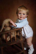 Load image into Gallery viewer, 24 Inch Lovely Lifelike Reborn Baby Dolls Realistic Adorable Newborn Baby Doll Toddler Girls