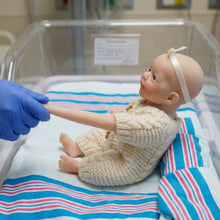 Load image into Gallery viewer, 8 inch Mouth Can Open Super Soft Solid Platinum silicone Flexible Elastic Mini Handy Baby Reborn Charlie Girl Doll