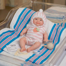 Load image into Gallery viewer, Pinky Reborn 6 Inch Mini Reborn Baby Dolls Full Silicone Baby Girl,Tiny Silicone Baby Dolls ,Mini Realistic Newborn Baby Doll with Clothes Set & Feeding Accessories (Vivienne)