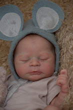 Загрузить изображение в средство просмотра галереи, 21 Inch Adorable Sleeping Realistic Newborn Baby Dolls Girl Lovely Baby Doll Girl Gift for Kids