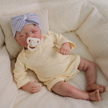 Carica l'immagine nel visualizzatore di Gallery, Pinky Reborn Cloth Soft Body Reborn Baby Dolls Romy 19 inch Lifelike Sleeping Closed Eyes Hand-drawn hair Fake Doll Prop Children's Toy