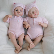 Carregar imagem no visualizador da galeria, 19 Inch Reborn Twin Baby Dolls Lily - Hand-Painted Heads, Powder Pink Knit Sets, Blue Eyes & Pacifiers