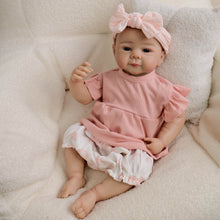 Laden Sie das Bild in den Galerie-Viewer, 20inch Reborn Baby Girl Juliette - Full Vinyl Body with Hand-Painted Hair & Blue Eyes, Wearing Pink Floral Outfit & Headband