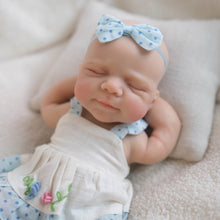 Load image into Gallery viewer, Pinky Reborn Silicone Reborn Baby Dolls, 8inch Solid Silicone Full Body Baby Doll Charlie Super Soft Squishy Elastic Platinum Silicone Weighted 320 Grams Gift for Collectors & Kids Ages 3+