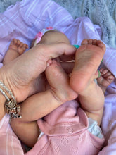Load image into Gallery viewer, 18 Inch Sleeping Reborn Baby Dolls Girl Handmade Lifelike Newborn Baby Doll Gift for Kids