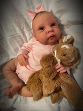 Load image into Gallery viewer, 20inch Adorable Realistic Newborn Baby Dolls Girl Lifelike Realistic Silicone Reborn Baby Dolls Gift for Kids