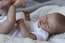Cargar imagen en el visor de la galería, 19inch Lifelike Sleeping Reborn Baby Doll Realistic Newborn Baby Doll Cloth Body Baby Dolls