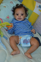 Laden Sie das Bild in den Galerie-Viewer, 21 Zoll kuschelige Reborn-Babypuppe, Mädchen, dunkelbraune Haut, Baby, Mädchen, lebensecht, realistische Neugeborenen-Babypuppen
