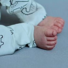 Load image into Gallery viewer, Pascale 48cm 18" Hybrid Cloth Body Doll Multi-Color Stripe Hat Set, Vinyl Limbs Unisex Art Doll for All Ages