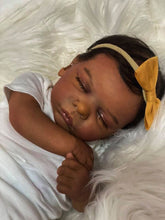 Загрузить изображение в средство просмотра галереи, 19inch Sleeping Reborn Baby Doll Realistic Newborn Baby Doll Dark Brown African American Reborn Baby Girl