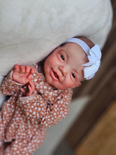 Load image into Gallery viewer, 20 Inch Adorable Lifelike Reborn Baby Dolls Girl Lovely Newborn Cuddly Toddler Realistic Baby Dolls Girl Gift for Kids 3+