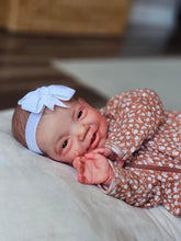 Load image into Gallery viewer, 20 Inch Adorable Lifelike Reborn Baby Dolls Girl Lovely Newborn Cuddly Toddler Realistic Baby Dolls Girl Gift for Kids 3+