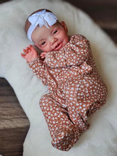 Load image into Gallery viewer, 20 Inch Adorable Lifelike Reborn Baby Dolls Girl Lovely Newborn Cuddly Toddler Realistic Baby Dolls Girl Gift for Kids 3+