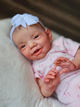 Cargar imagen en el visor de la galería, 20 Inch Lifelike Reborn Baby Dolls Girl Lovely Newborn Cuddly Toddler Realistic Baby Dolls Girl Gift for Kids 3+