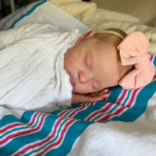 Load image into Gallery viewer, 19 Inch Real Reborn Baby Dolls Laura Sleeping Lifelike Reborn Baby Girl Doll Realistic Reborn Baby Doll