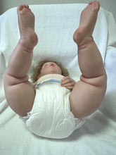 Load image into Gallery viewer, BabeNook Lifelike Reborn Baby Doll Realistic Newborn Baby Doll Real Life Soft Silicone Vinyl Baby Dolls