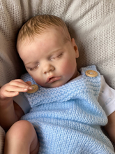 画像をギャラリービューアに読み込む, 18 Inch Lovely Realistic Newborn Baby Dolls Soft Silicone Real Looking Sleeping Reborn Baby Doll Girl Birthday Xmas Gift for Kids Age 3+