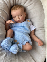 画像をギャラリービューアに読み込む, 18 Inch Lovely Realistic Newborn Baby Dolls Soft Silicone Real Looking Sleeping Reborn Baby Doll Girl Birthday Xmas Gift for Kids Age 3+