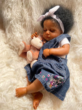 Carregar imagem no visualizador da galeria, 20inch Lovely Lifelike Reborn Baby Dolls Sleeping Black Skin African American Newborn Doll Handmade Baby Girls Gift