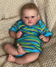Cargar imagen en el visor de la galería, 18 Inch Realistic Reborn Baby Dolls Evi Handmade Lifelike Silicone Simulation Baby Doll Real Life Baby Doll