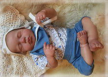 Load image into Gallery viewer, 20 Inch Sleeping Real Life Newborn Baby Dolls Lifelike Reborn Baby Doll Realistic Baby Doll Girl Birthday Xmas Gif
