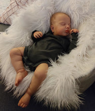 Load image into Gallery viewer, Real Looking Newborn Baby Doll 20 Inch Lifelike Reborn Baby Doll Realistic Sleeping Reborn Baby Dolls Girl