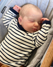 Load image into Gallery viewer, Realistic Newborn Baby Doll 20 Inch Lifelike Reborn Baby Doll That Look Real Sleeping Reborn Baby Dolls Girl
