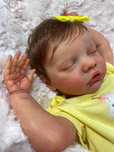Load image into Gallery viewer, 18 Inch Real Looking Reborn Baby Dolls Silicone Soft Vinyl Lifelike Sleeping Newborn Baby Girl