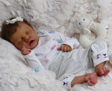 Load image into Gallery viewer, 18" Real Reborn Baby Doll Cerelia Black African American Newborn Baby Girl Asleep Twin A