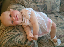 Cargar imagen en el visor de la galería, Smiling Maddie Soft Silicone Simulation 20" Reborn Baby Doll Girl
