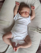 Load image into Gallery viewer, 20 Inch Realistic Reborn Baby Doll Weighted Cloth Body Silicone Newborn Baby Doll Girl That Looks Real
