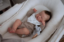 Load image into Gallery viewer, 20 Inch Lifelike Newborn Baby Dolls Real Looking Reborn Baby Doll Realistic Baby Doll Girl Birthday Xmas Gift