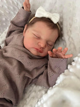 Load image into Gallery viewer, 19 Inch Real Reborn Baby Dolls Laura Soft Silicone Reborn Baby Girl Doll Lifelike Reborn Baby Doll