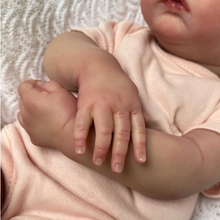 Cargar imagen en el visor de la galería, 19 Inch Handmade Realistic Reborn Baby Dolls Girl Lifelike Silicone Baby Doll Handmade Real Life Baby Doll
