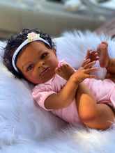 Загрузить изображение в средство просмотра галереи, 20 Inch Biracial Reborn Baby Girl Soft Body Black Skin African American Reborn Baby Doll Realistic Newborn Baby Dolls Xmas Gift for Kids