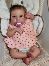 画像をギャラリービューアに読み込む, 20 Inch Realistic Newborn Baby Doll Soft Silicone Simulation Reborn Baby Doll Looks Real Baby Gift for Kids