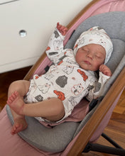 Load image into Gallery viewer, 20 Inch Reborn Baby Doll Hand-Painted Closed Eyes Vinyl Limbs &amp; Head Soft Cloth Body Magnetic Pacifier Realistic Newborn Doll

