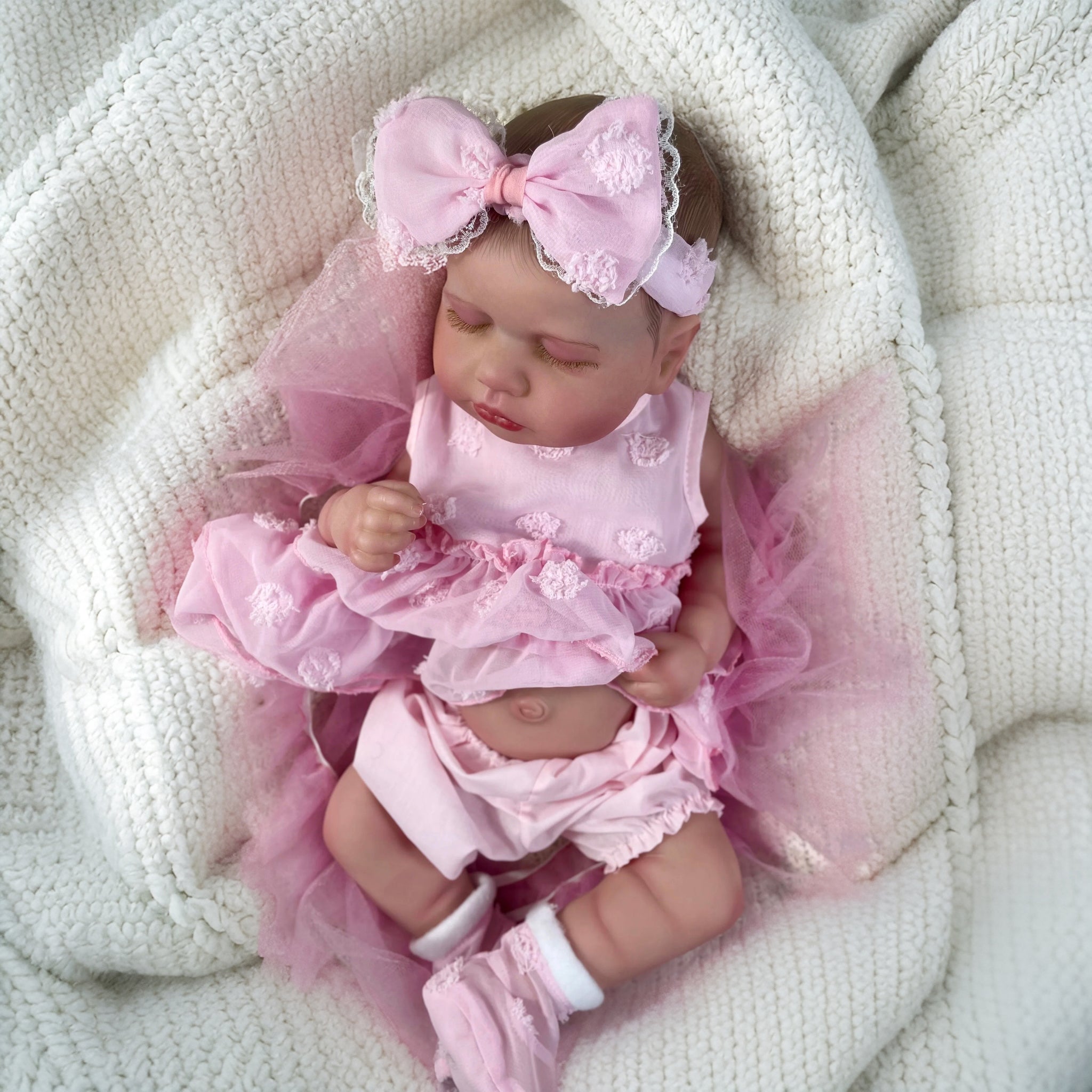 50 Cm Reborn-Silikonpuppe – 3,9 Kg – Trinkt & Pinkelt – Schlafende Augen – Realistisches Neugeborenes – Waschbar 50 Cm Reborn-Silikonpuppe – 3,9 Kg – Trinkt & Pinkelt – Schlafende Augen – Realistisches Neugeborenes – Waschbar