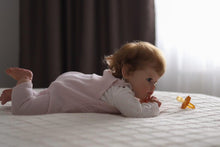 Carregar imagem no visualizador da galeria, 24 Inch Cuddly Lifelike Reborn Toddler Doll Realistic Lovely Newborn Baby Doll Girls Suesue

