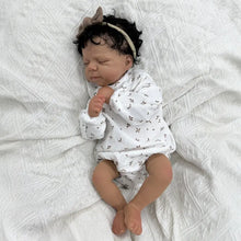 Загрузить изображение в средство просмотра галереи, Pascale African American Fashion Doll 48cm - in White Floral Peter Pan Collar Bodysuit &amp; Headband, Rooted Black Curly Hair, Cloth Body
