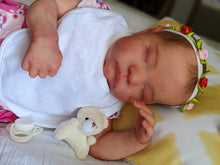 Carica l&#39;immagine nel visualizzatore di Gallery, Handmade Reborn Baby Dolls Levi Sleeping Baby Doll Soft Silicone Lifelike Neborn Babies 18 Inch Baby Doll
